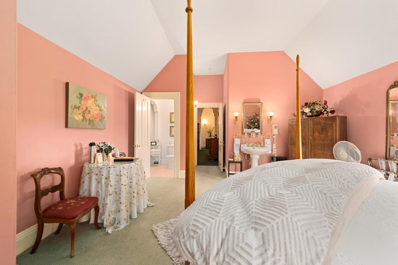 The Gables Wine Country Inn Санта-Роза Экстерьер фото